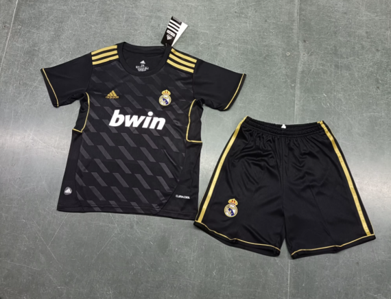 11/12 Retro Real Madrid Away Football Shirt Kids Size Suit