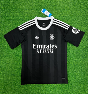 25/26 Real Madrid Black Goalkeeper Football Shirt