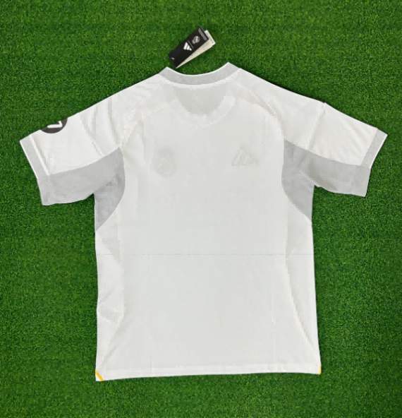 25/26 Real Madrid Home Football Shirt