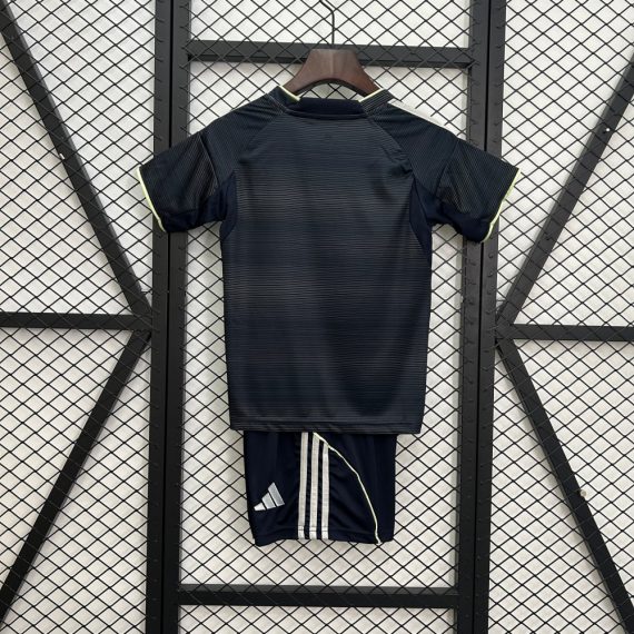 25/26 Real Madrid Away Football Shirt Kids Size Suit