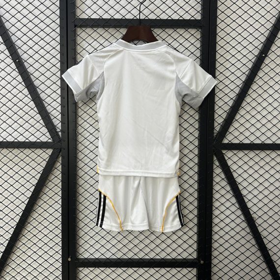 25/26 Real Madrid Home Football Shirt Kids Size Suit
