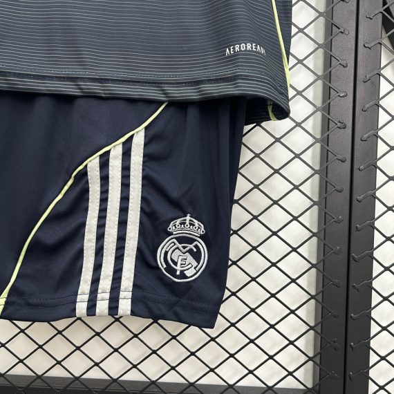 25/26 Real Madrid Away Football Shirt Kids Size Suit