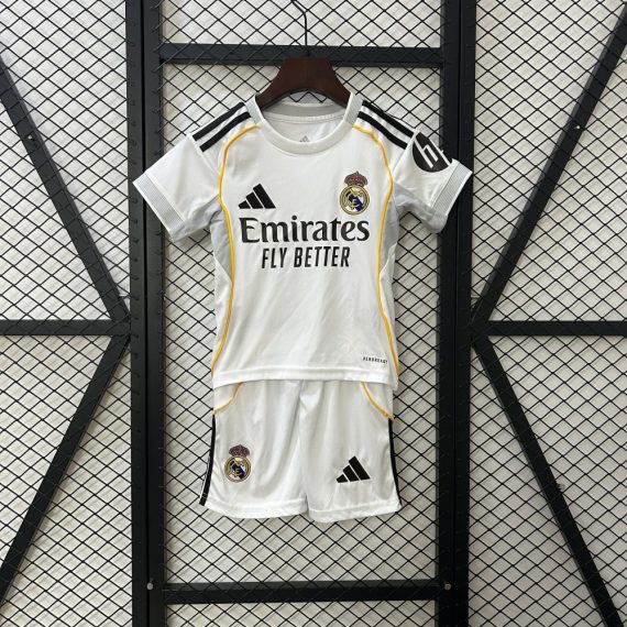 25/26 Real Madrid Home Football Shirt Kids Size Suit