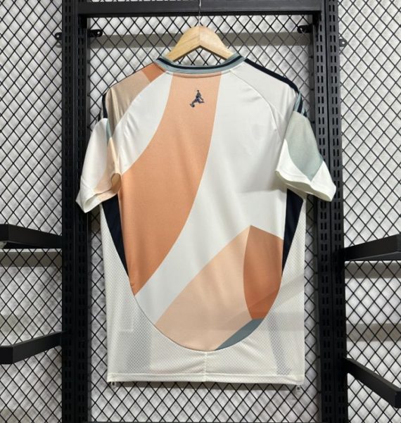 25/26 Spain Away Football Shirt