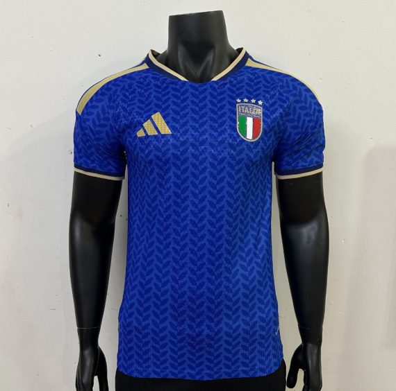 25/26 Player Version Italy Home Football Shirt