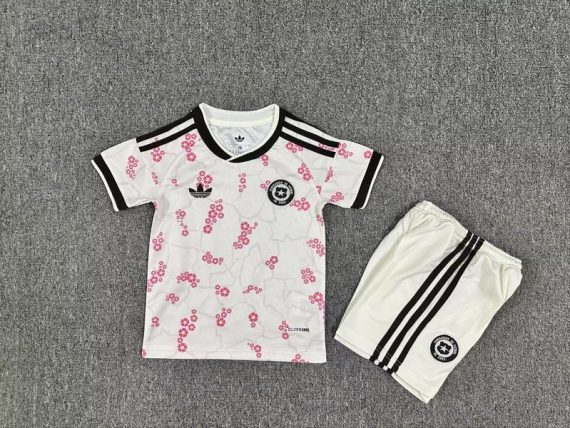 26/27 Chile Away Football Shirt Kids Size Suit