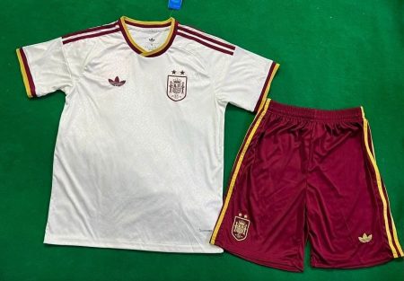 26/27 Spain Away Football Shirt Kids Size Suit - 2 Stars