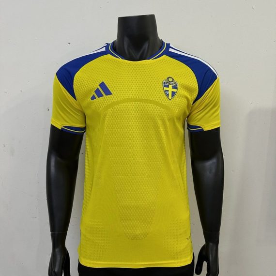26/27 Player Version Sweden Home Football Shirt