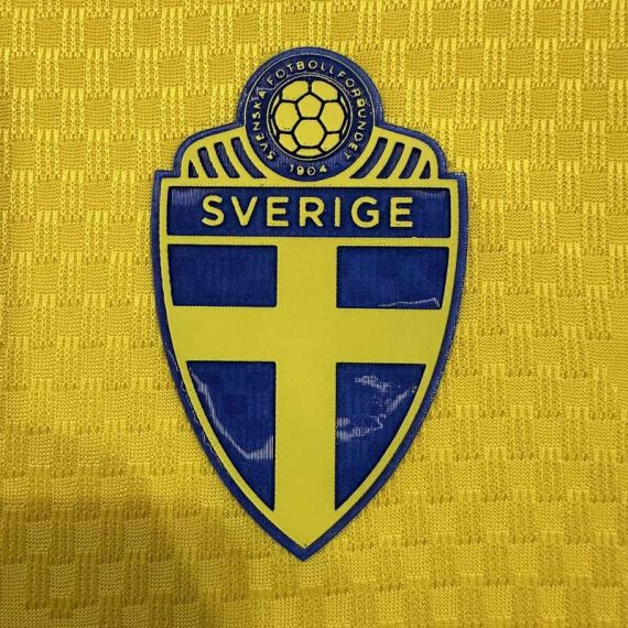 26/27 Player Version Sweden Home Football Shirt