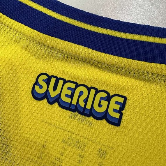 26/27 Player Version Sweden Home Football Shirt