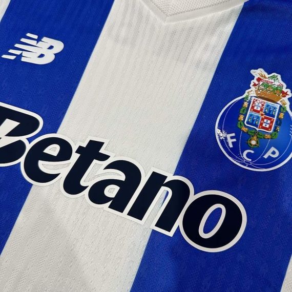 26/27 Player Version FC Porto Home Football Shirt